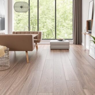 Кварц-виниловый (SPC) ламинат для пола: прочный и практичный выбор для дома и бизнеса